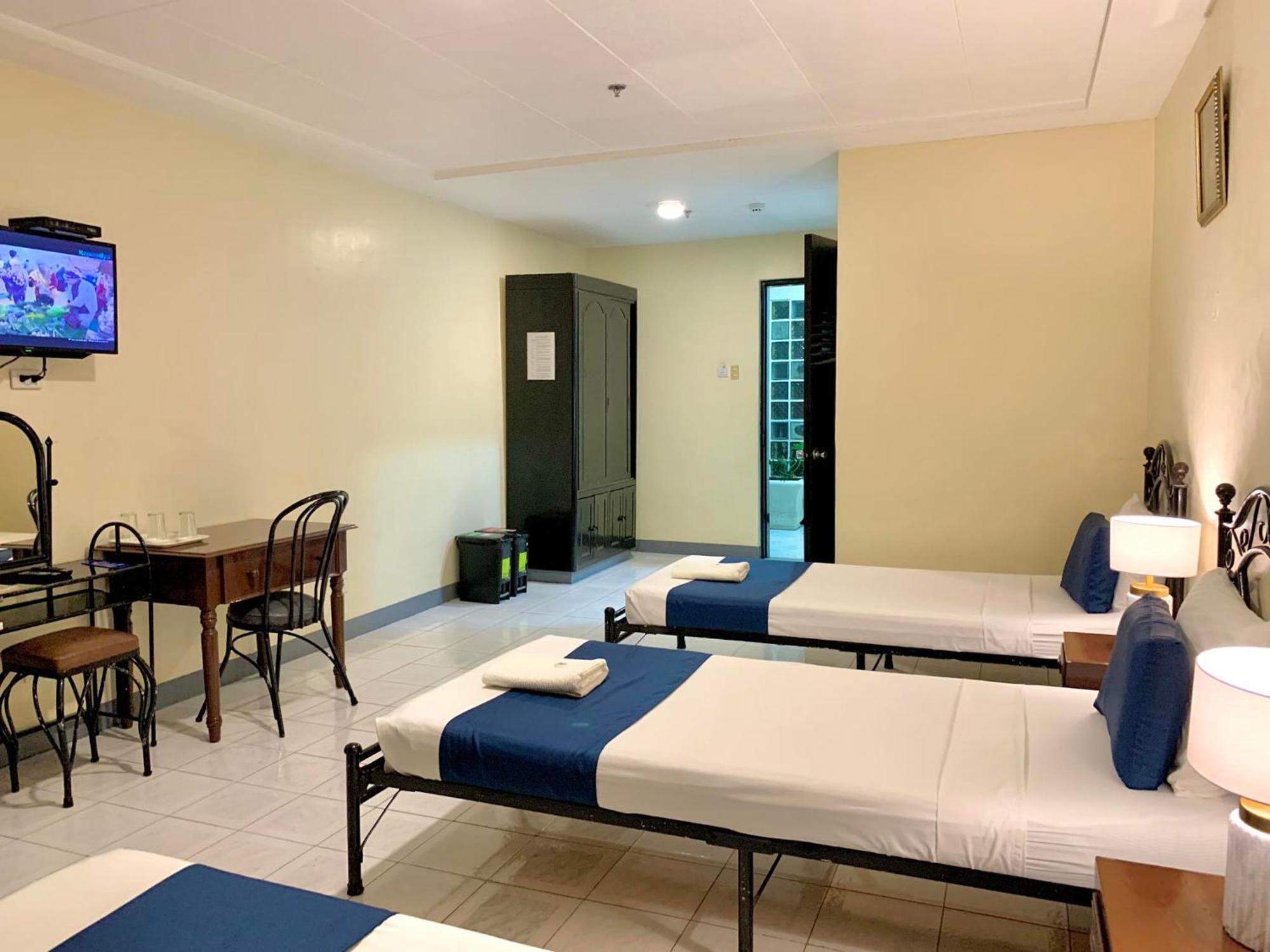 Fuente Hotel De Cebu Екстер'єр фото